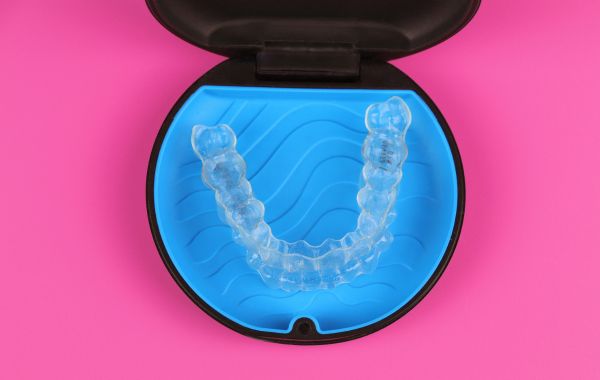 How many invisalign trays do you get at once?